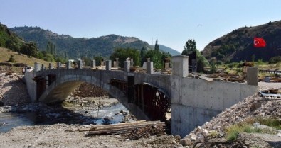 Tarihi Yol, Atayolu Köprüsü İle Birbirine Bağlanıyor