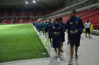 Eskişehirsporlu Futbolcular Yeni Evlerinin Zeminine İlk Adımlarını Attı