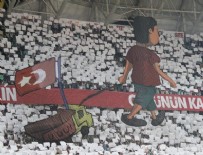 Konyaspor taraftarından anlamlı koreografi