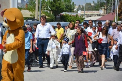 Korkuteli Belediyesi'nden Sünnet Korteji