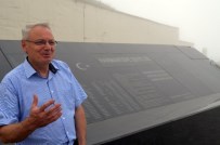 Yıllardır Şehit Yakınlarını Arıyor