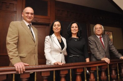 Almanya'da Gelecek Vaat Eden 25 Kadından Biri Tuncelili