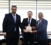 İpsala Heyetinden, Rektör Tabakoğlu'na Özel Hediye