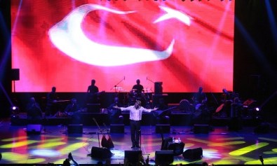 Yavuz Bingöl EXPO 2016'Da Sahne Aldı