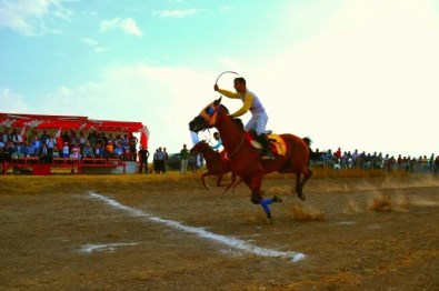 Ağrı'da At Yarışı