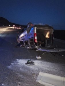 Ardahan'da Trafik Kazası 1 Ölü, 1 Yaralı