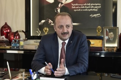 Mesut Akgül'den 3 Büyük Proje Teklifi
