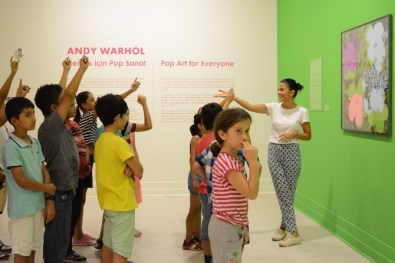 Muratpaşalı Çocuklar Andy Warhol Gibi Çizdi