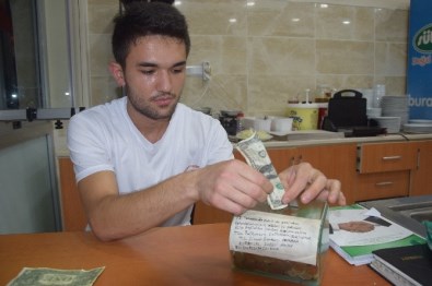 'F' Seri Numaralı Bir Dolarlara Karşı 'E Ve B' Seri Numaralı Bir Dolarlar