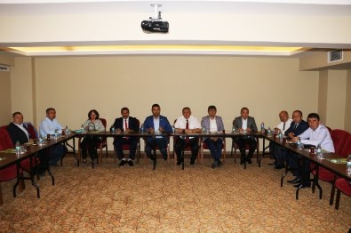 AK Partili Belediye Başkanları Toplantıda Bir Araya Geldi
