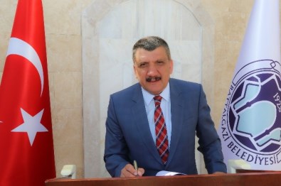 Başkan Gürkan'dan Zafer Bayramı Mesajı