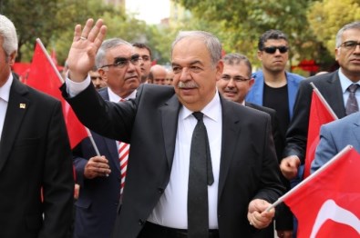 Başkan Kutlu'dan 30 Ağustos Zafer Bayramı Mesajı