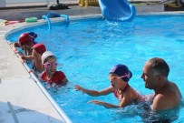 Beyşehir'de Yeni Nesil Yüzmeyi Havuzda Öğreniyor