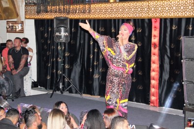 Demet Akalın Ve Yıldız Tilbe Bodrum'u Salladı