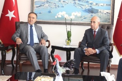 İtalya Ankara Büyükelçisi'nden Denizli Valisi Altıparmak'a Ziyaret