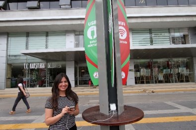 Karşıyaka'da Ücretsiz İnternet Keyfi