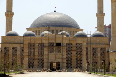 25 Bin Kişilik Camide Kadınlar İçin 'Çok Özel' Bölüm