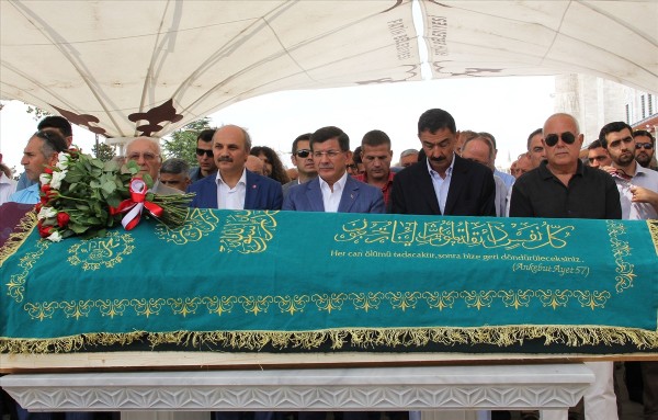 Camide Davutoğlu'na ölüm tehdidi