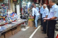 KUVVA-I MILLIYE - Akdeniz Zabıtası Kaldırım İşgallerine Karşı Denetim Yaptı