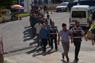 Karaman'da FETÖ Soruşturmasında 5 Tutuklama