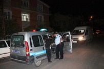UTARIT - Kardeşi Tarafından Yedi Yerinden Bıçaklandı