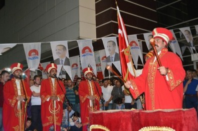 Tatvan'da Demokrasi Nöbeti Devam Ediyor