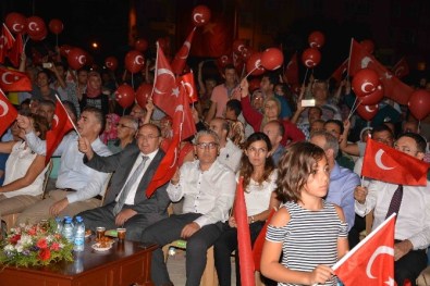 Vali Çiçek, Dalaman'da Demokrasi Nöbetine Katıldı