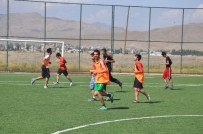 Yüksekova Belediyespor Kulübü'nde Alt Yapı Seçmeleri Başladı