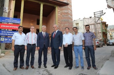 6 Asırlık Cami Ayağa Kalkıyor