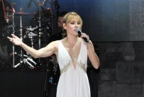 FUNDA ARAR - Bodrum'da Funda Arar Rüzgarı