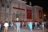KONYA VALİSİ - Darbe Endişesiyle Sokağa Çıktılar