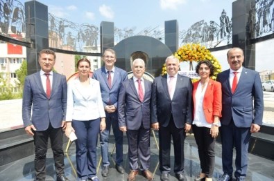 Nilüfer Belediyesi 30 Ağustos Zafer Bayramını Kutladı