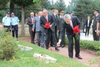 MUSTAFA TAŞKESEN - Şehitlikte Tören Yapıldı