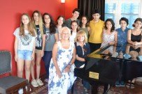 İDİL BİRET - Ayvalık'ta Dünyaca Ünlü Piyanist İdil Biret Piyano Masterclasslarına Başladı