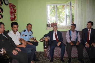 Başkan Çibik Öncülüğündeki Heyetten Şehit Ailelerine Ziyaret