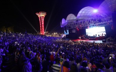 Bengü Ve Berkay EXPO 2016'Yı Coşturdu