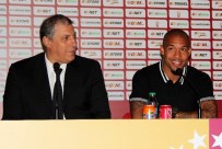 MANCHESTER - De Jong, Galatasaray'a İmzayı Attı