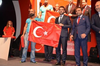 Kahramanlar Kütahyalılar'la Buluştu