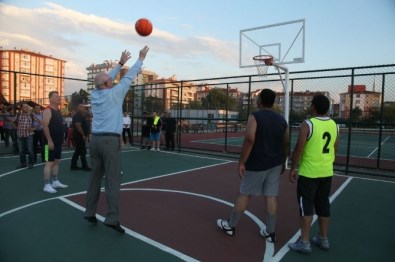 Odunpazarı Belediyesi'nden 30 Ağustos Sokak Basketbol Turnuvası