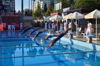 Adana'da 2015-2016 Sezonu Performans Yüzme Yarışları Tamamlandı