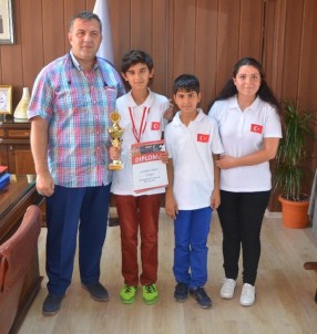 CZECH 2016 Dünya Mangala Turnuvası'nda Dereceye Giren Öğrenciler Koca'yı Ziyaret Etti