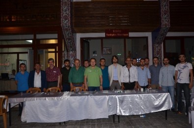 İznik'te Demokrasi Nöbetleri Sürüyor