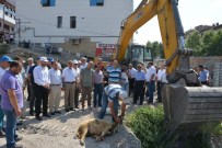 TRAFİK SORUNU - Niksar'da 'Kapalı Semt Pazarı Ve Otopark Projesi' İnşaatına Başlandı