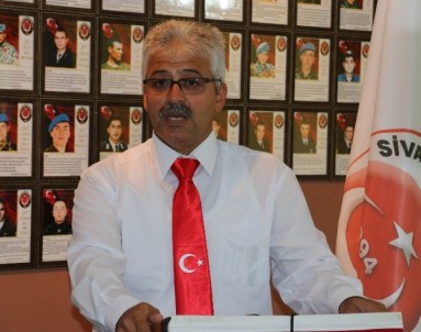 Sivas Şehit Aileleri Ve Gazileri Derneği'nden Darbe Girişimine Tepki