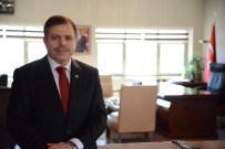 Uşak Üniversitesi'nde Dekanlar Görevine Geri Döndü