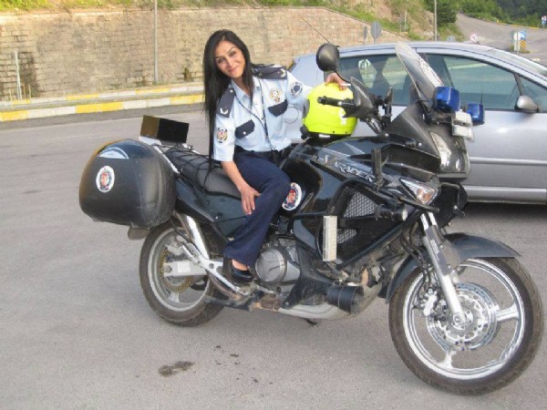 FETÖ'den kadın emniyet amirine kirli oyun