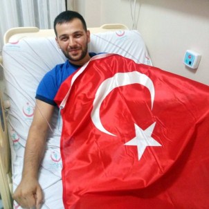 'Bacaksız Yaşanır, Vatansız Yaşanmaz'