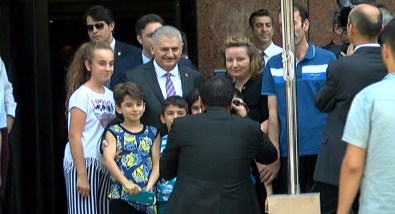 Başbakan Yıldırım Mustafa Elitaş'ı Ziyaret Etti