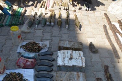 Derik'te PKK'ya Ait Silah Ve Mühimmat Ele Geçirildi