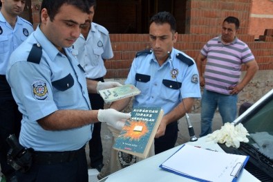 Gülen'in Kitaplarıyla Birlikte Kur'an-I Kerim'i De Çöpe Attılar